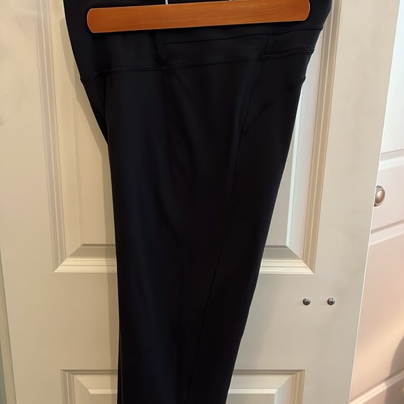 Lululemon pants - Picture 4 of 11